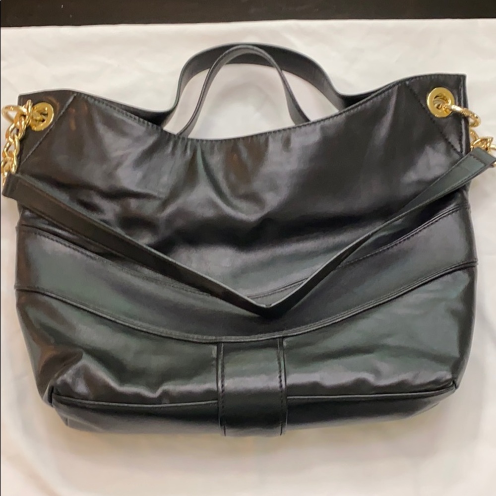 Black & Gold Michael Kors Purse - Picture 4 of 5